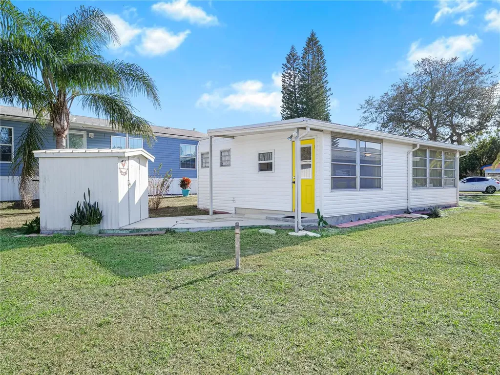 40 Saddlebag Trail N Lake Wales FL 33898