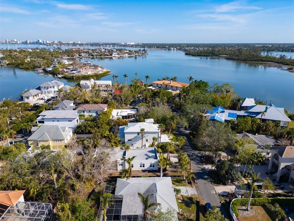 4189 Roberts Point Circle Sarasota FL 34242