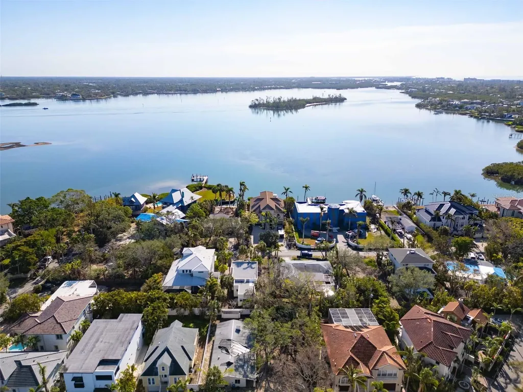 4189 Roberts Point Circle Sarasota FL 34242