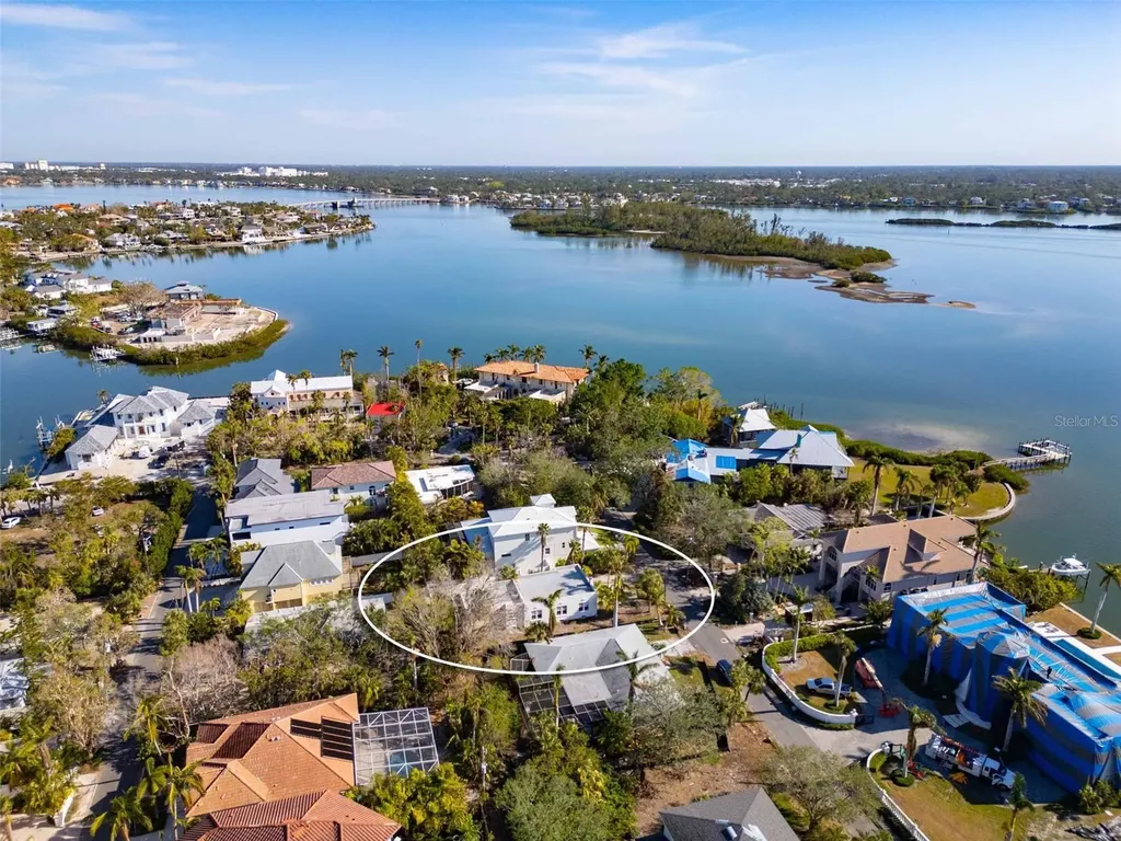 4189 Roberts Point Circle Sarasota FL 34242