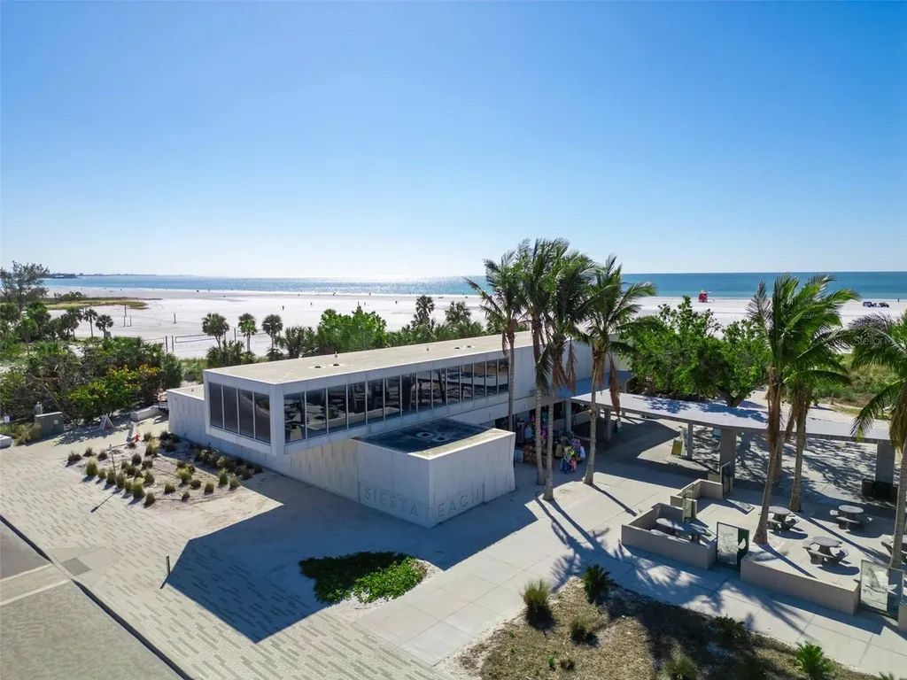 4189 Roberts Point Circle Sarasota FL 34242
