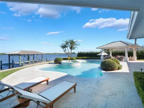 1207 Commodore Drive New Smyrna Beach FL 32168