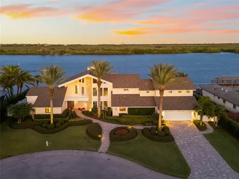 1207 Commodore Drive New Smyrna Beach FL 32168