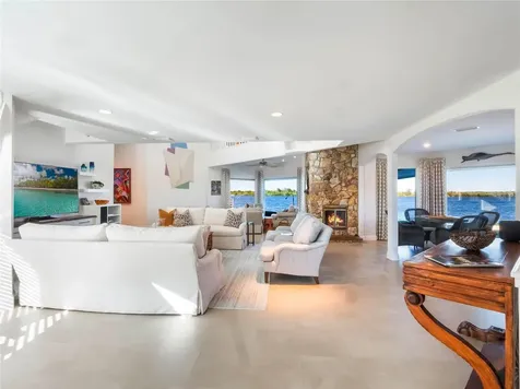 1207 Commodore Drive New Smyrna Beach FL 32168