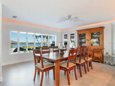 1207 Commodore Drive New Smyrna Beach FL 32168
