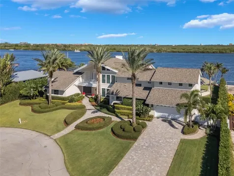 1207 Commodore Drive New Smyrna Beach FL 32168