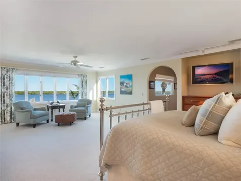 1207 Commodore Drive New Smyrna Beach FL 32168