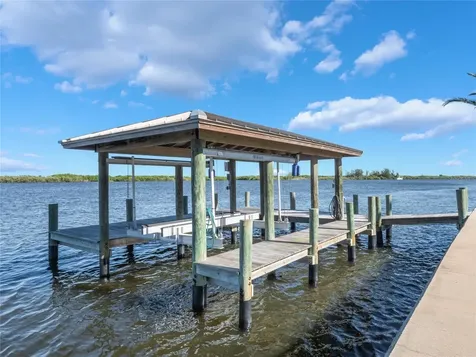 1207 Commodore Drive New Smyrna Beach FL 32168