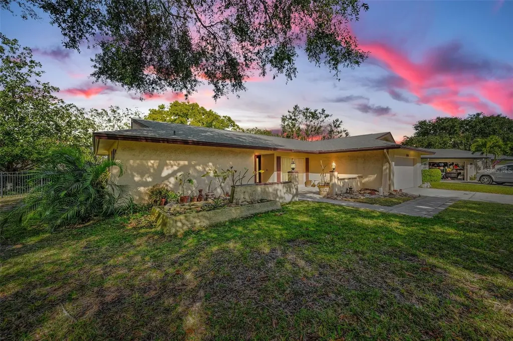2640 Westchester Drive N Clearwater FL 33761