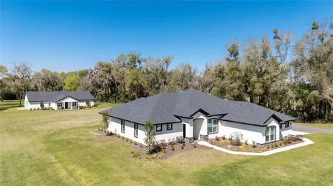 1725 W Highway 329 Citra FL 32113