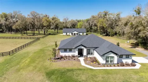 1725 W Highway 329 Citra FL 32113