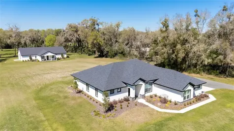1725 W Highway 329 Citra FL 32113