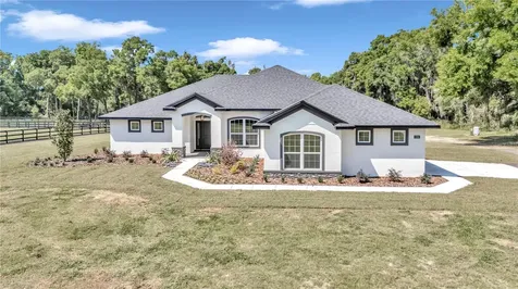 1725 W Highway 329 Citra FL 32113