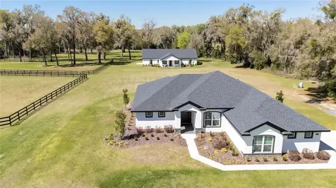 1725 W Highway 329 Citra FL 32113