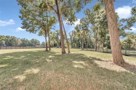 1725 W Highway 329 Citra FL 32113