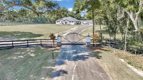 1725 W Highway 329 Citra FL 32113