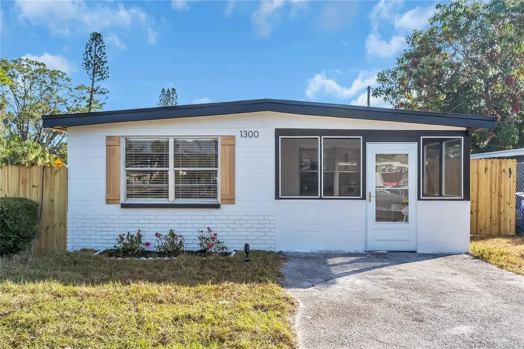 1300 46th Street S St Petersburg FL 33711