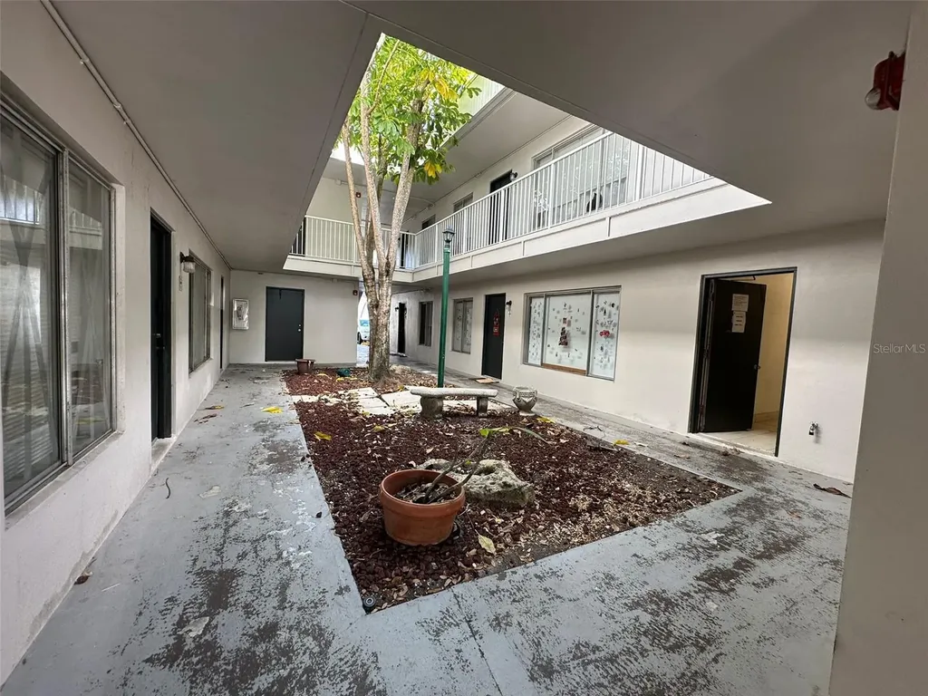 1830 Maravilla Avenue Fort Myers FL 33901