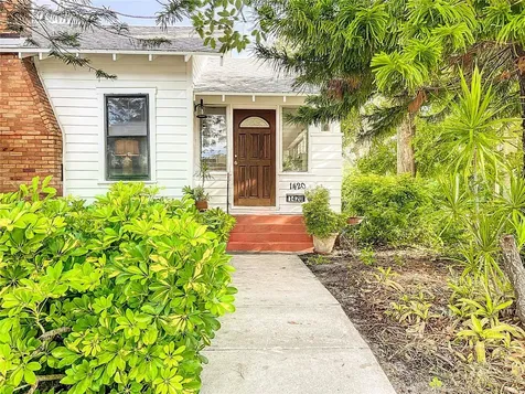 1420 22nd Street W Bradenton FL 34205