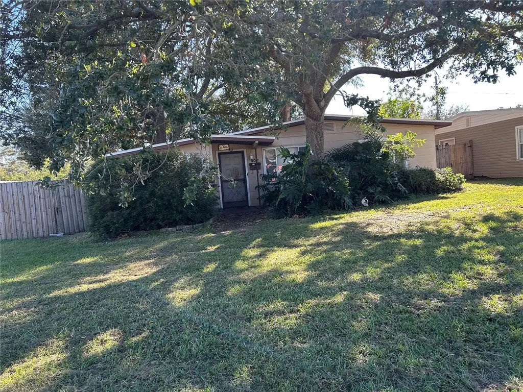 500 40th Avenue N St Petersburg FL 33703
