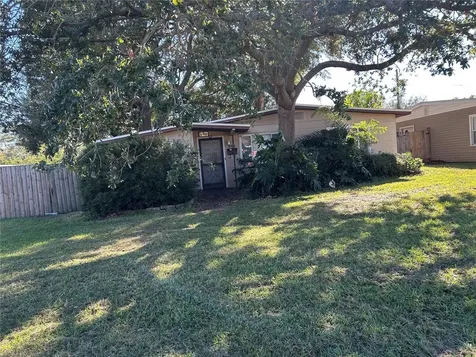 500 40th Avenue N St Petersburg FL 33703