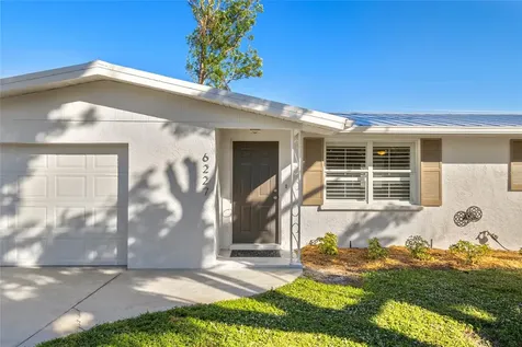 6227 Pauline Avenue Sarasota FL 34231