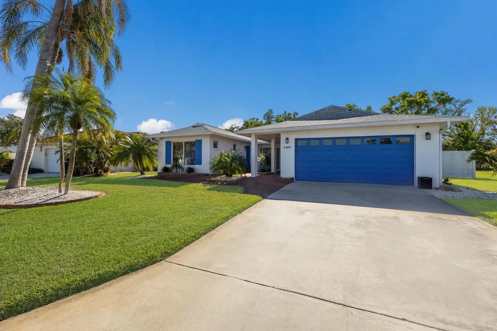 6409 16th Avenue Drive W Bradenton FL 34209