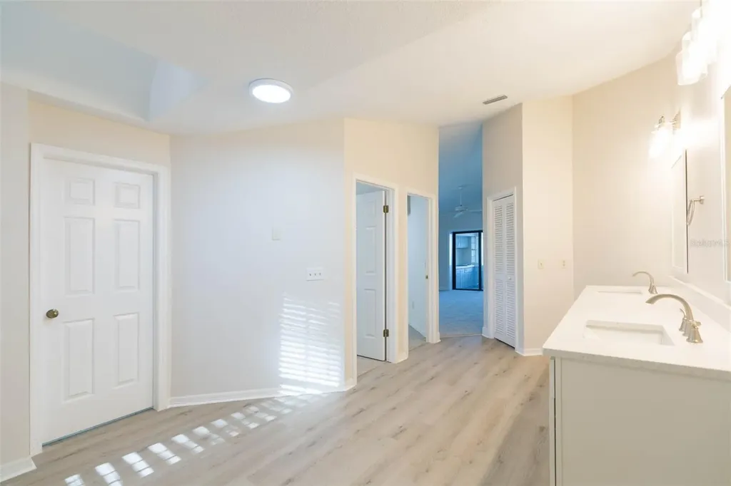 937 Bunker View Drive Apollo Beach FL 33572