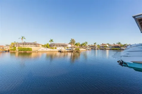 937 Bunker View Drive Apollo Beach FL 33572