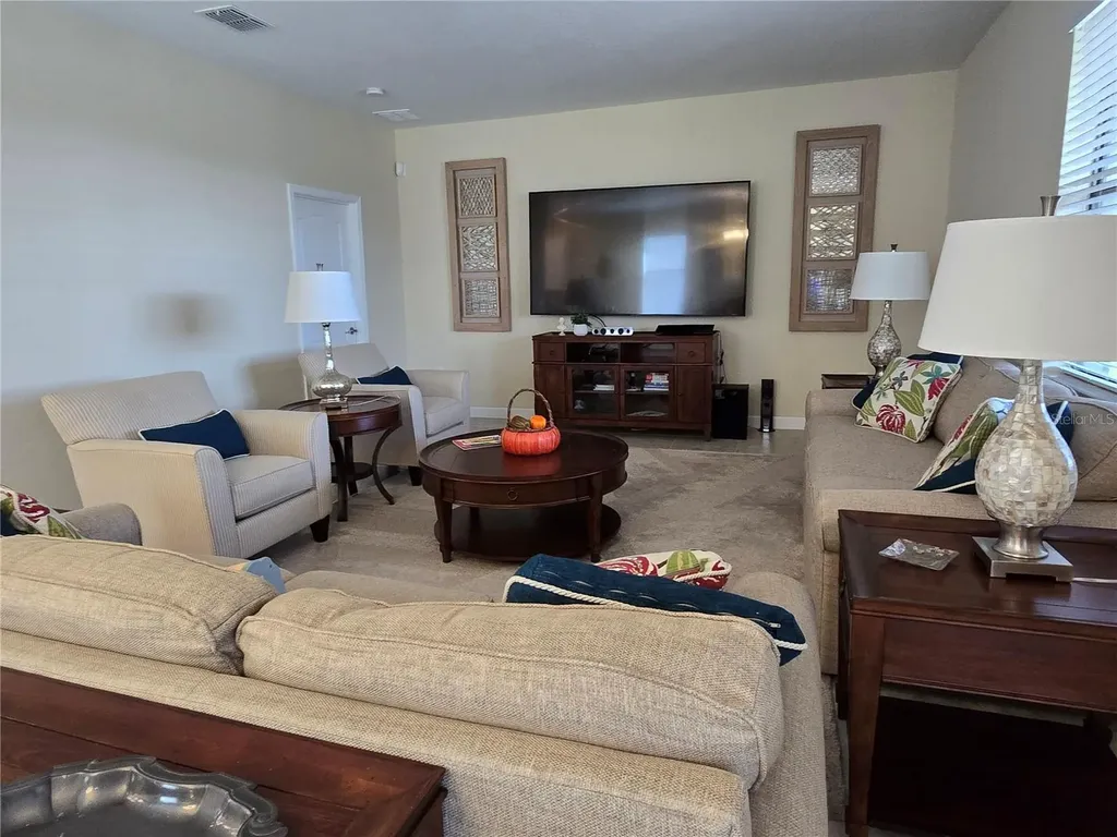 9037 Shadow Mountain Street Davenport FL 33896