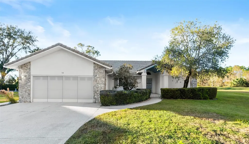 15 Lake Charles Place Palm Coast FL 32137