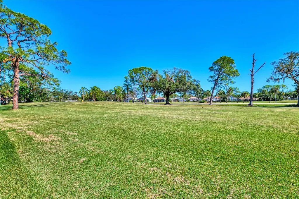 5761 Avista Drive Sarasota FL 34243