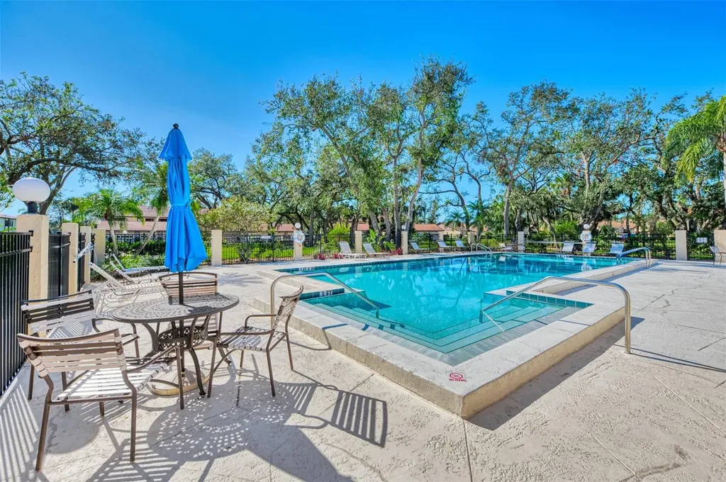 5761 Avista Drive Sarasota FL 34243