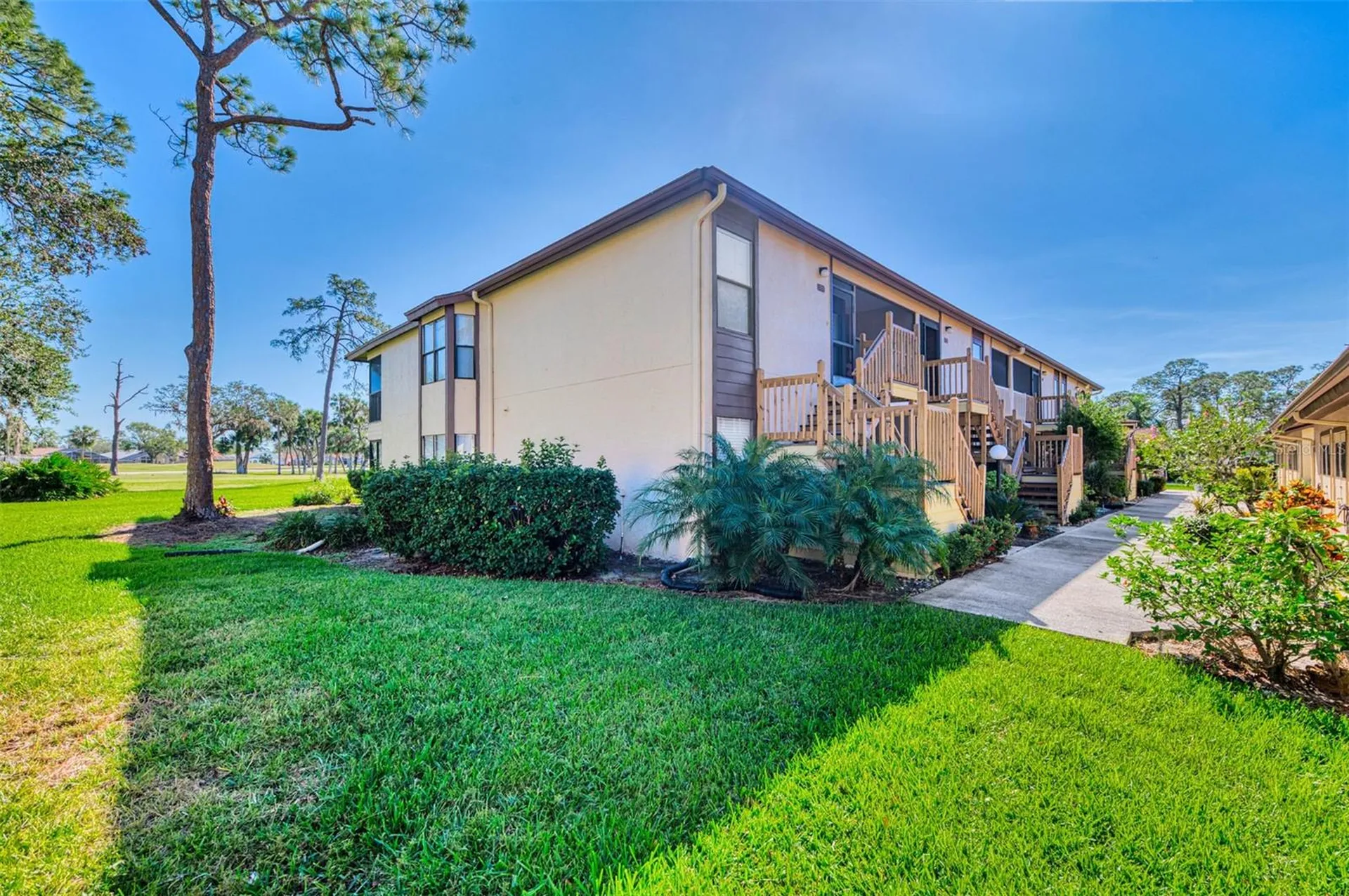 5761 Avista Drive Sarasota FL 34243