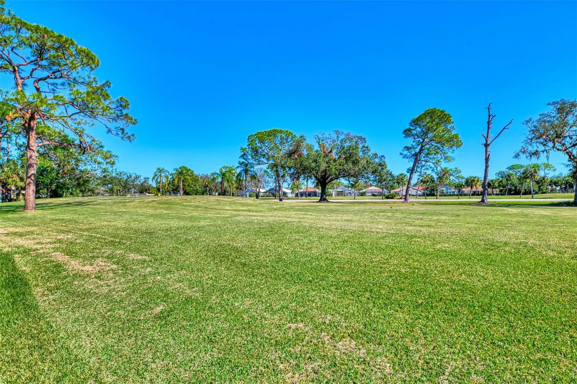 5761 Avista Drive Sarasota FL 34243