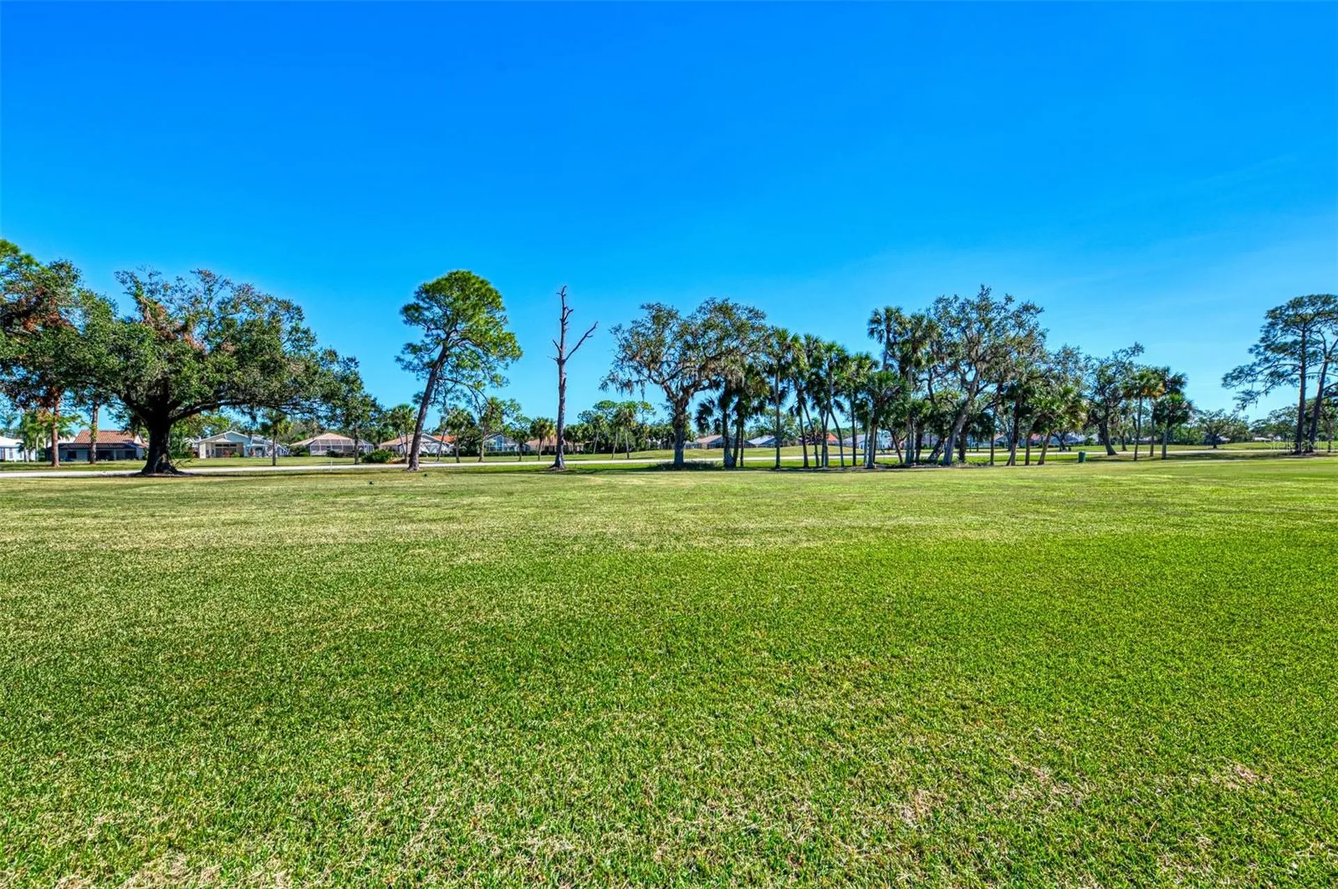 5761 Avista Drive Sarasota FL 34243