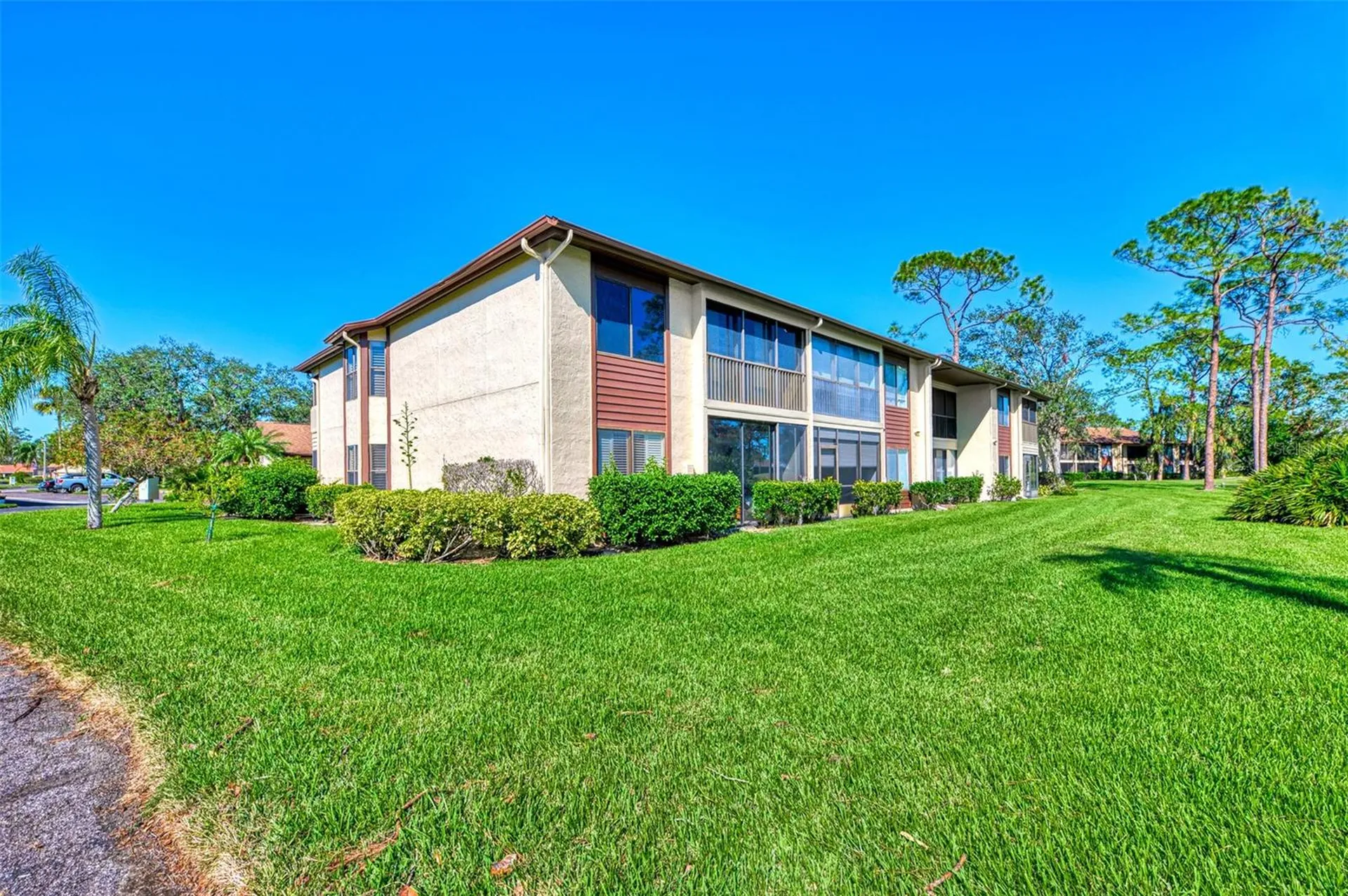 5761 Avista Drive Sarasota FL 34243