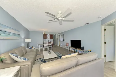 5761 Avista Drive Sarasota FL 34243