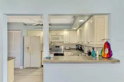 5761 Avista Drive Sarasota FL 34243