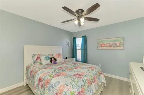 5761 Avista Drive Sarasota FL 34243
