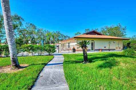 5761 Avista Drive Sarasota FL 34243