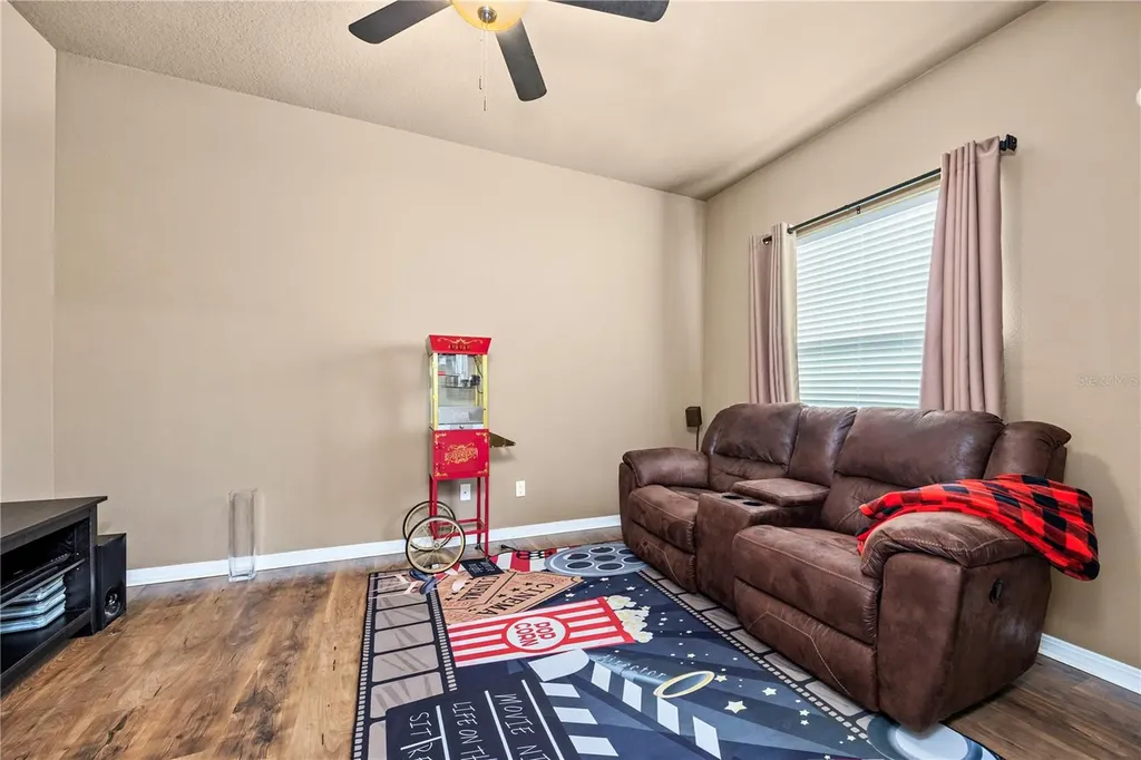 25038 NW 9th Lane Newberry FL 32669