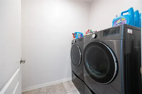 25038 NW 9th Lane Newberry FL 32669