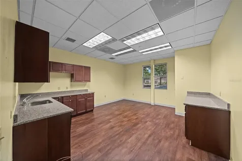 5885 Central Avenue St Petersburg FL 33710