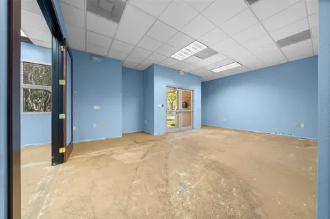 5885 Central Avenue St Petersburg FL 33710