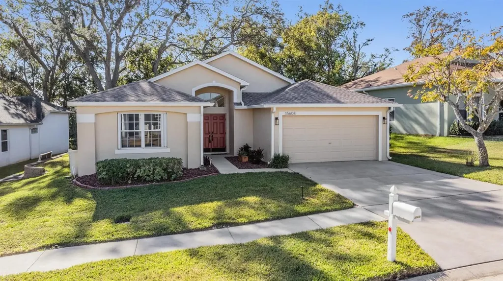 35608 Welby Court Zephyrhills FL 33541
