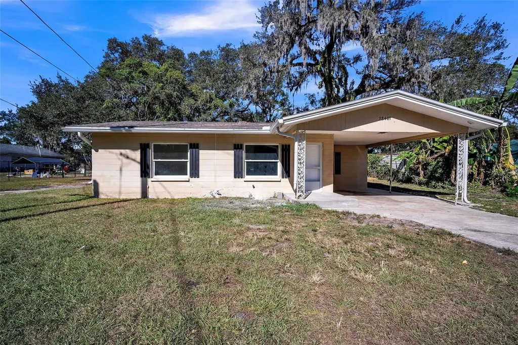 38401 South Avenue Zephyrhills FL 33542