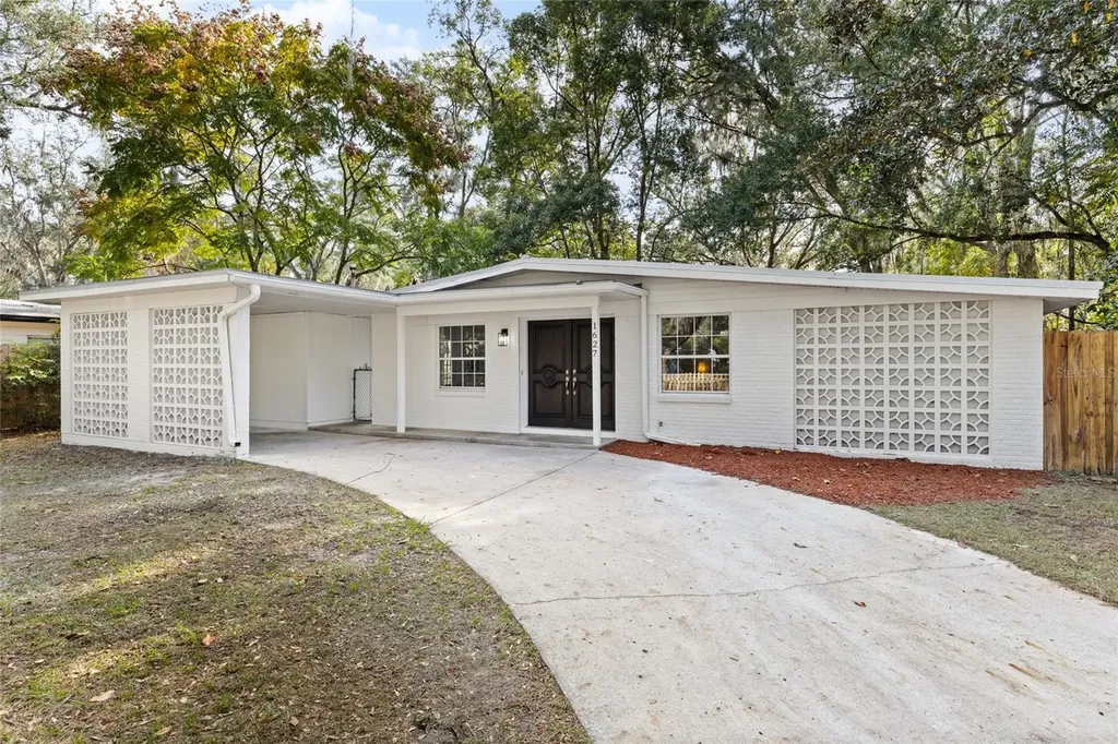1627 NE 19th Place Gainesville FL 32609