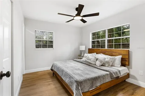 1627 NE 19th Place Gainesville FL 32609