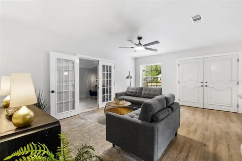 1627 NE 19th Place Gainesville FL 32609